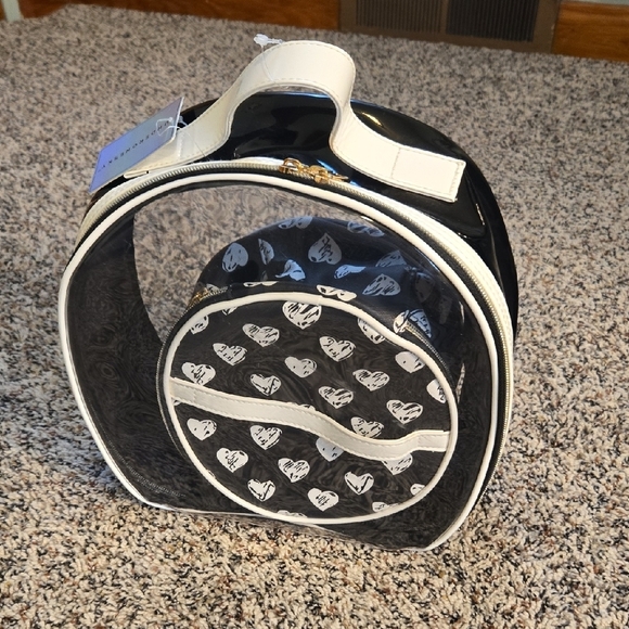 Black and White Heart Print Travel Bag Set - Picture 1 of 4
